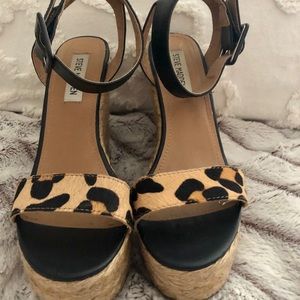 SOLDSize 7.5 Steve Madden Black and Leopard Wedges